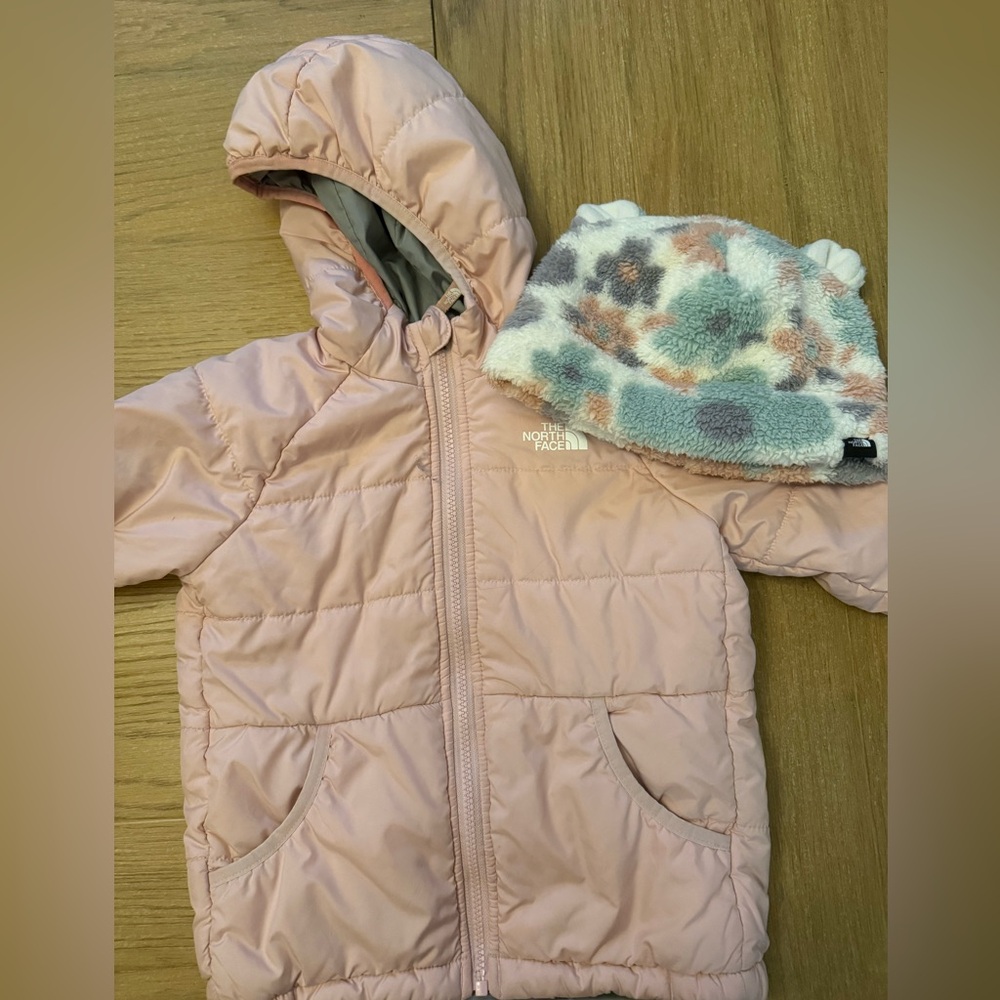 Kids Pink Puffer Jacket & matching hat, good condition some discoloring at cuffs